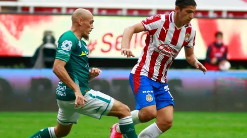 Ángel Zaldívar volverá a jugar con Chivas tras la primera jornada.