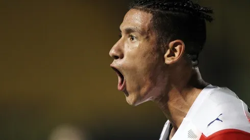 Video: Antuna pone en ventaja a Chivas en el Volcán