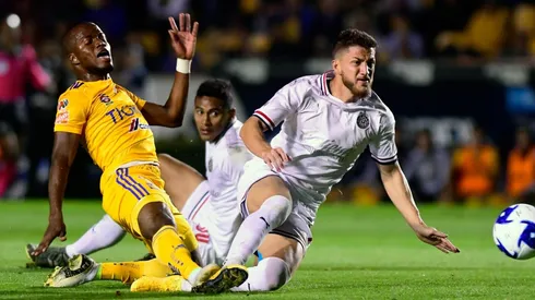 Chivas usará su uniforme principal rojiblanco para la visita a Tigres UANL en la Fecha 8