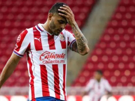 Chivas no ha conseguido un atacante confiable que apoye a Macías