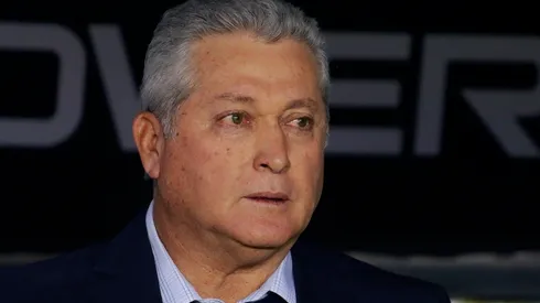 Vucetich es anunciado como nuevo DT de Chivas