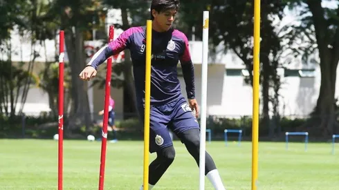 El estado físico de Macías en prioridad en Chivas