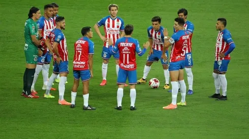 El "Flaco" Tena, a diferencia de los dos partidos pasados, mantendría a su once inicial tras el medio tiempo