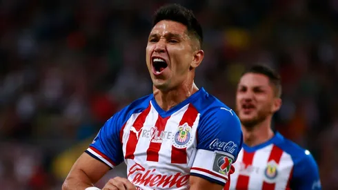 En su regreso a las canchas, Chivas le ganó 2 a 0 a Atlas (Foto: Getty)