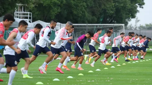 El volante zurdo pasó el lunes a entrenar en los horarios del primer equipo en Verde Valle