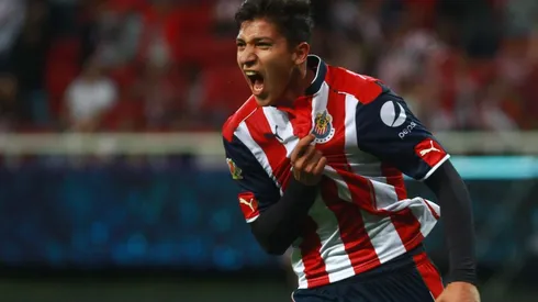 Zaldívar es la única alta de Chivas hasta el momento