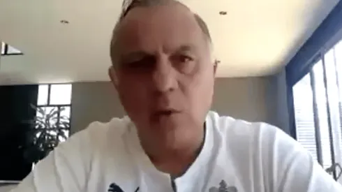 El jugador contagiado de Covid-19 entrena normal en Chivas.