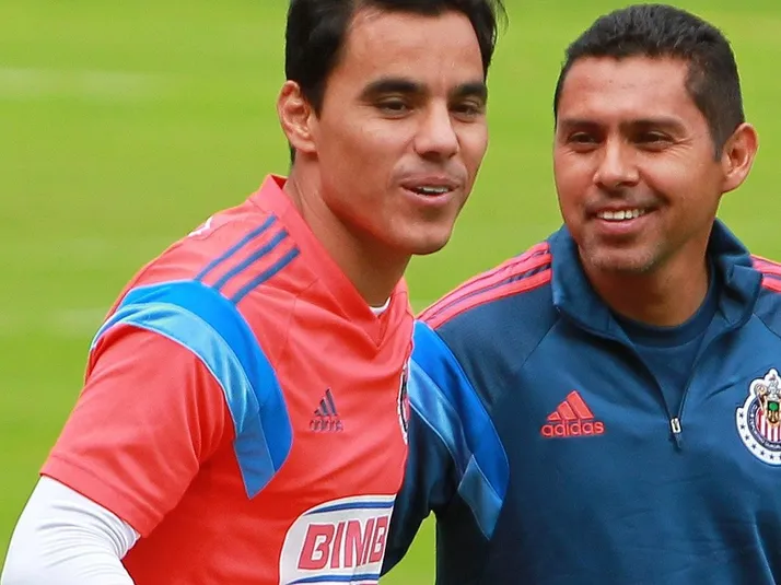 ¡Un lujo! Ramón Morales armó su once histórico de Chivas