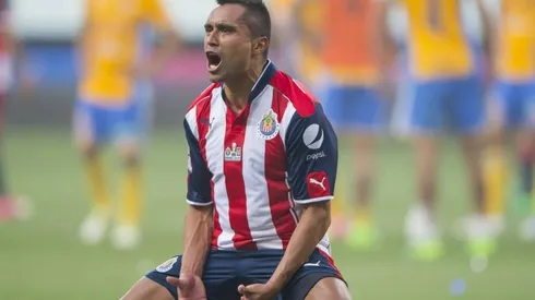 Hernández celebrando el campeonato tras el pitazo final