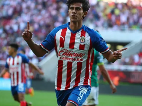 "Macías está en Chivas porque quiere": Alan Barón