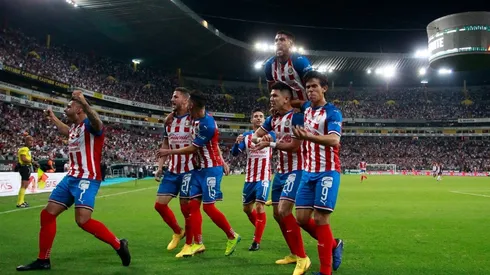 El plantel de Chivas libre de coronavirus