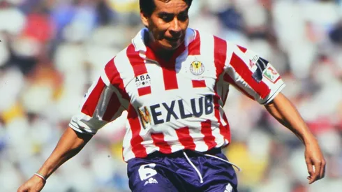 Chivas tras coronarse en el Verano 97 firmó un contrato multianual con Nike que duró solo cinco partidos