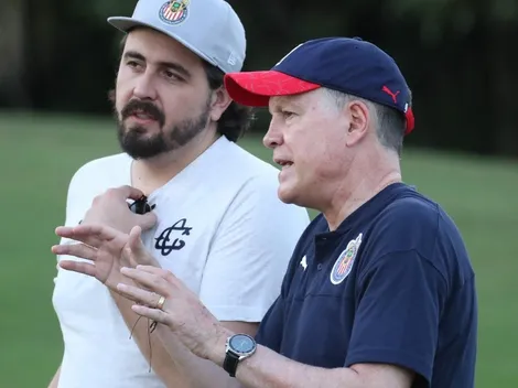 Amaury adelanta que Chivas volvería al campo antes que el resto