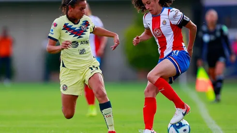 La rojiblanca encestó una pelota de tenis para cumplir con su Gol en casa