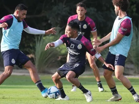 "A volver mejor que los demás": Récord dedica su portada a Chivas