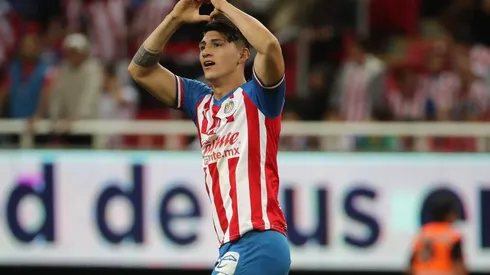 Alan Pulido pasó en diciembre al Sporting Kansas City en la MLS