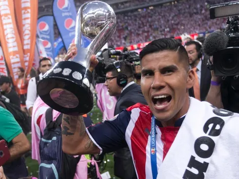 Chivas repasa los números de Carlos Salcido como rojiblanco