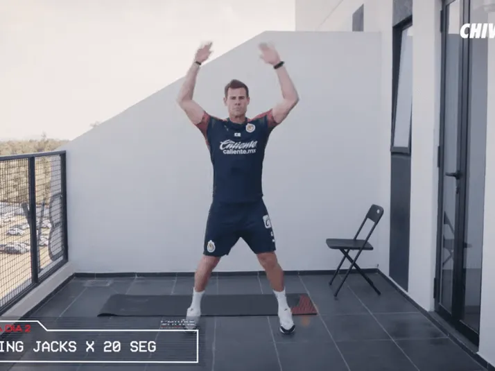 Videos | Chivas invita a aficionados a quedarse en casa con rutina de ejercicios