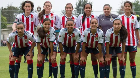 La Femenil le cantó las mañanitas a dos jugadoras.