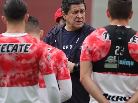 Tena no ha debutado canteranos tras 18 fechas en Chivas