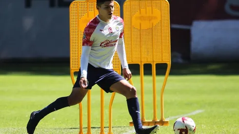 Chivas seguirá entrenando de sus hogares