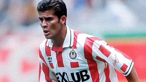 Llenan de mensajes encuesta sobre el máximo ídolo de Chivas.