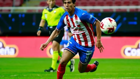 Macías sumó 90 minutos y se acercó a Sepúlveda en la recolección de minutos