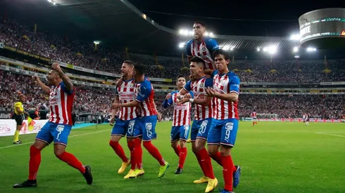 Chivas celebra un tanto en la jornada 9 del Clausura 2020 ante Atlas