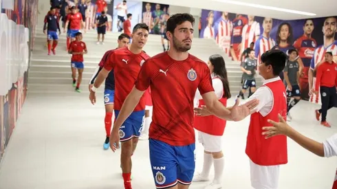 El zaguero rojiblanco apareció en las redes sociales para asegurar su presencia ante Rayados