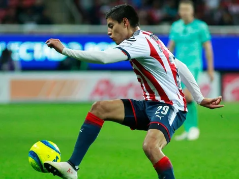 Ronaldo Cisneros aislado del plantel de Chivas por fuerte cuadro gripal