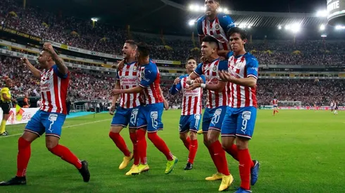 Los rojiblancos consiguieron su cuarta victoria en fila en el Clásico Tapatío