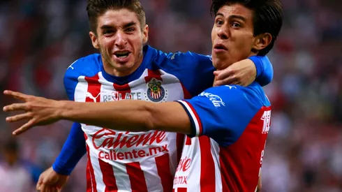 La afición ChivaHermana resaltó al "Cone" Brizuela y destacó por completo a JJ Macías