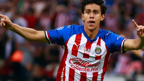 Macías sumó 90 minutos y anotó por tercera fecha seguida en este Clásico Tapatío