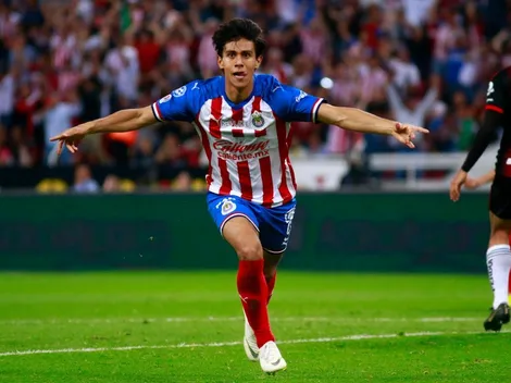 Macías extiende su racha como amuleto de Chivas