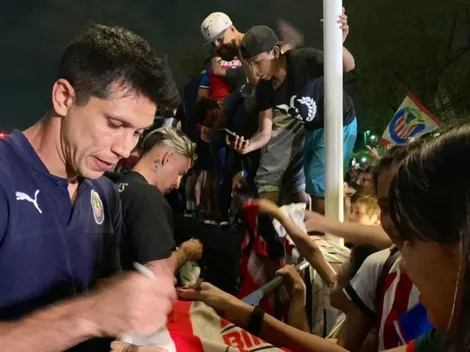 La bonita serenata de los aficionados de Chivas de Guadalajara