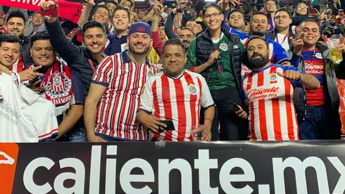 La afición rojiblanca en Tijuana se hizo bien presente en las tribunas del Estadio Caliente