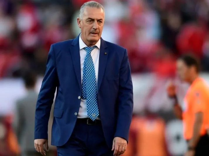 Francotirador: Gustavo Alfaro no tiene ofertas para llegar a Chivas