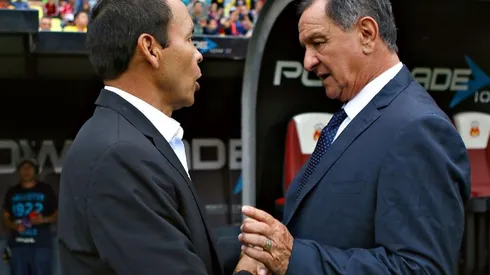 José Guadalupe Cruz y Enrique Meza serían los candidatos al banquillo rojiblanco como plan B
