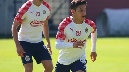 El volante juvenil realizó un trote ligero en su regreso a las canchas de Verde Valle