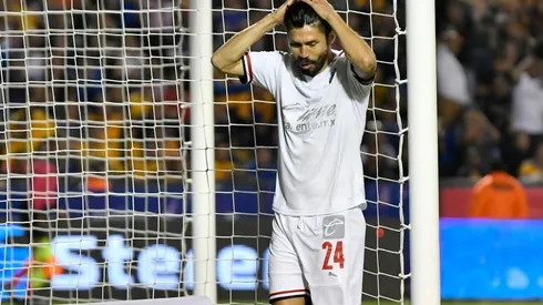 El atacante no ha encontrado más oportunidades de juego para aportar en un sistema de sólo un hombre en punta