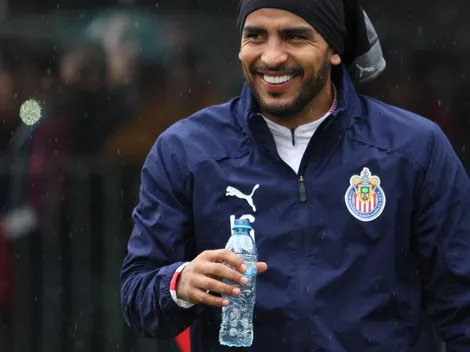 Afición de Chivas fue contundente con el "Pocho" Ponce