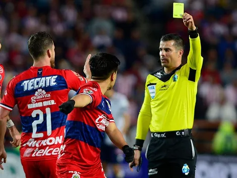 Fernando Hernández será el silbante del partido de Chivas ante Tigres