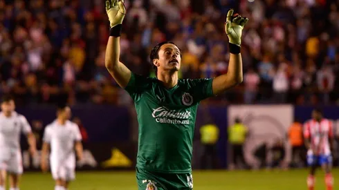 El portero rojiblanco fue resaltado por la Liga MX tras su atajada en San Luis