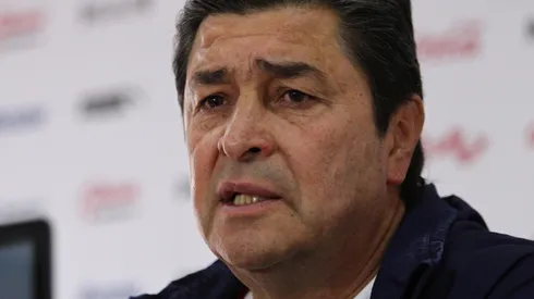 El timonel rojiblanco reconoció que la salida inesperada de Víctor Guzmán los hizo analizar la posibilidad de fichar a Marco Fabián