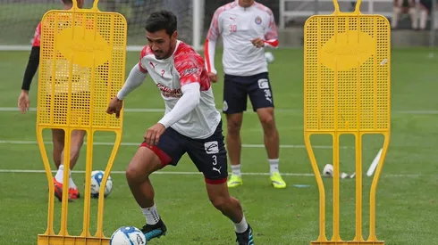 El defensor pudiera extender su permanencia en San Jose durante otro año tras este primero