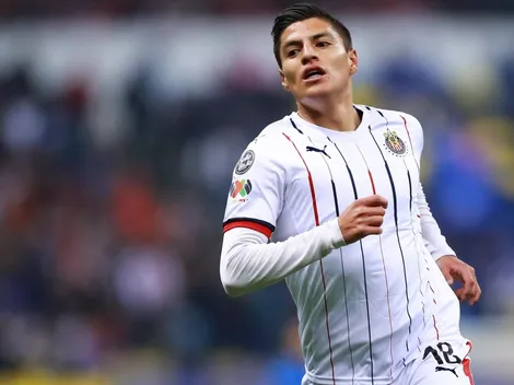 Ronaldo Cisneros recibe un partido de suspensión por la roja ante Toluca