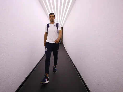 Alanís ya cumplió las pruebas físicas para irse de Chivas