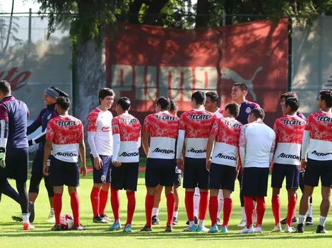 Plantel de Chivas guardó silencio tras la derrota y Quirarte lo criticó