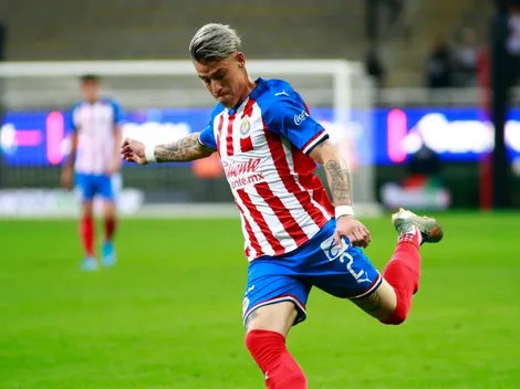 Video: Cristian Calderón anotó el descuento de Chivas