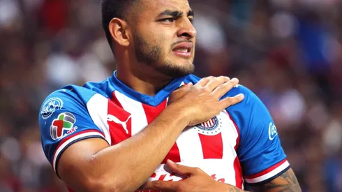 Vega jugó los últimos 20 minutos del partido con la dolencia en su clavicula